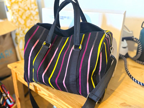 Black striped canvas holdall - striped,