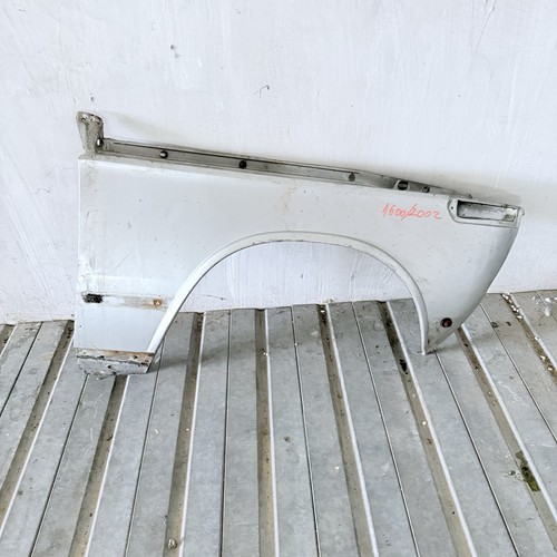 Front right fender for bmw - right,