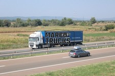 Truck photo DAF XF tarpaulin