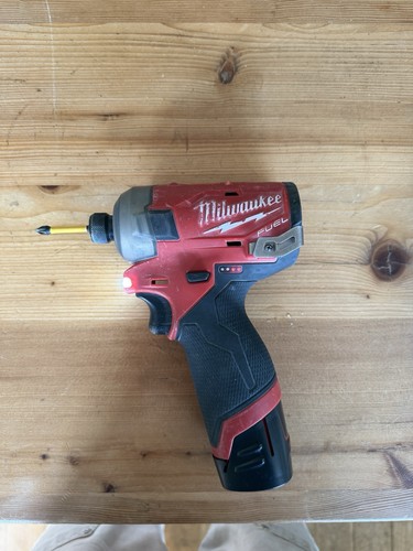 Milwaukee m12fqid 12v fuel - m12fqid,