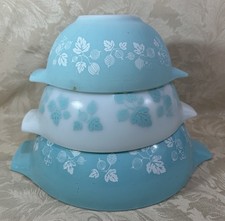 Vintage Pyrex Turquoise +