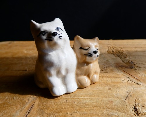 Vintage szeiler porcelain cats - vintage,