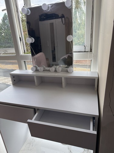 White dressing table clean - table.,