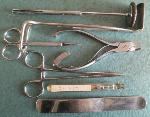 Ww2 medical instruments - medical,