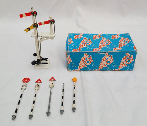 Vintage crescent toys 1233 - toys, no