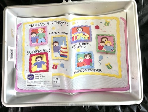 Wilton open book novelty - open, cake