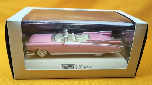 Scale model cadillac - scale,