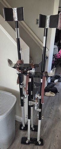 Decorators stilts pair - stilts,