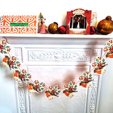 Handmade Christmas 'ROBIN AND HOLLY' Garland Ready Strung -9cm x 4meters Twine