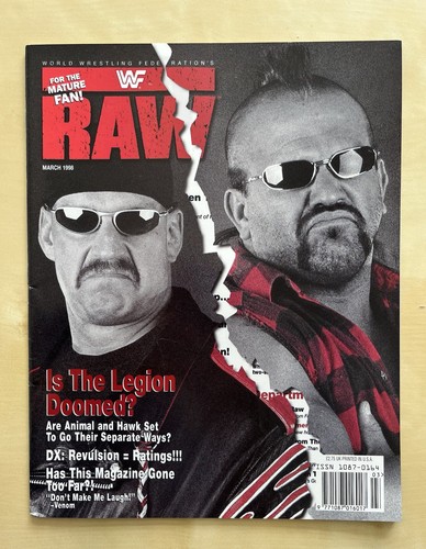 Wwe raw magazine - wwe,