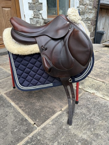 Antares monoflap saddle - 17”,