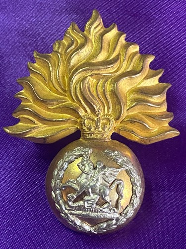 Genuine eiir royal regiment - genuine, of