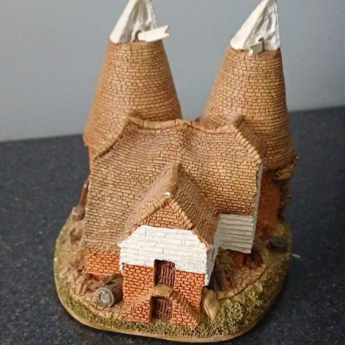 Lilliput lane kentish oast - lane,