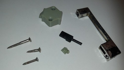 Handle cupboard flap with - handle,