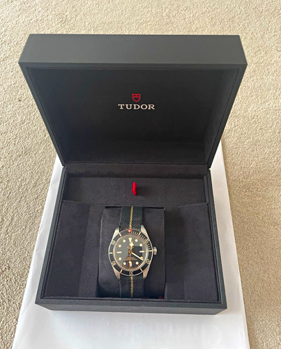 Tudor black bay - tudor,