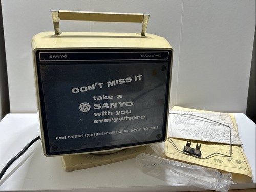 Vintage sanyo solid - vintage,