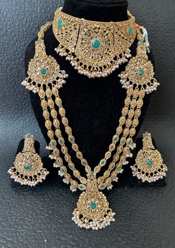 Gold plated green collar - gold,