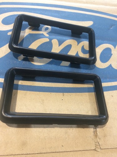 Inner black door release - inner,