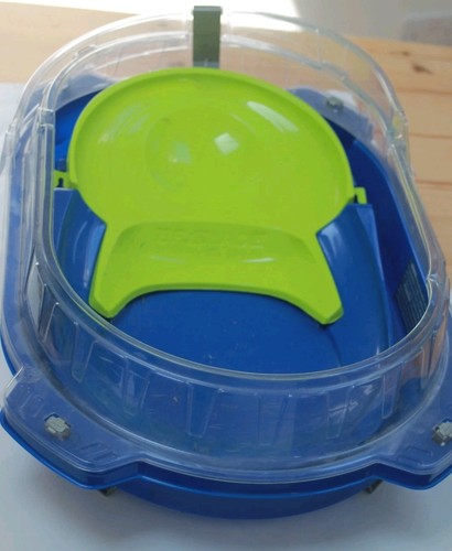 Beyblade stadium 10 - stadium,