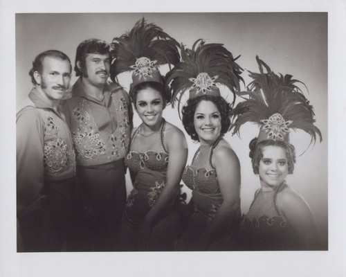 Circus showgirls feathered - showgirls,