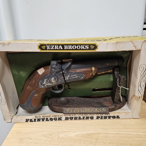 Vintage 1968 ezra brooks - ezra,