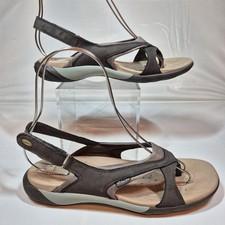 Clarks Sandals Womens Size 5.5