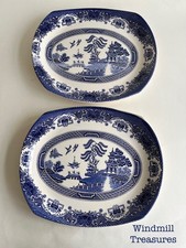 PAIR EIT BLUE WILLOW PATTERN