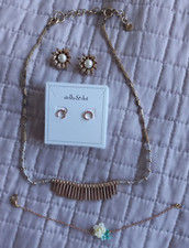 Stella And Dot Gold Tone