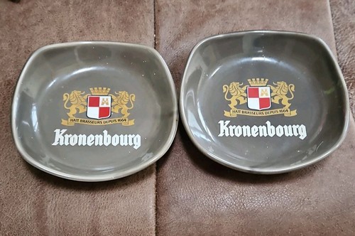 Two vintage wade kronenbourg - wade,