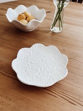 Vintage Olfaire majolica white cabbage leaf plate portugal bordallo