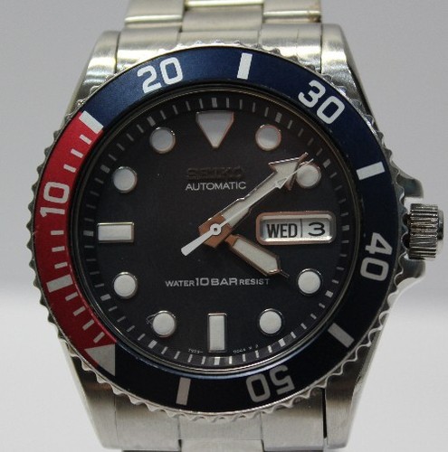 Read near mint seiko divers - seiko,