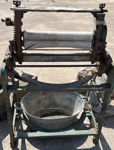 Vintage cast iron clothes - cast,
