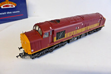 OO Gauge Bachmann 32-375 Class
