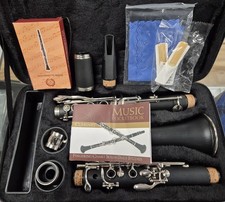 STUDENT Bb CLARINET IN CASE