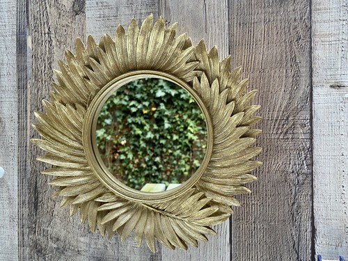 Gold leaves sunburst swirl - sunburst,