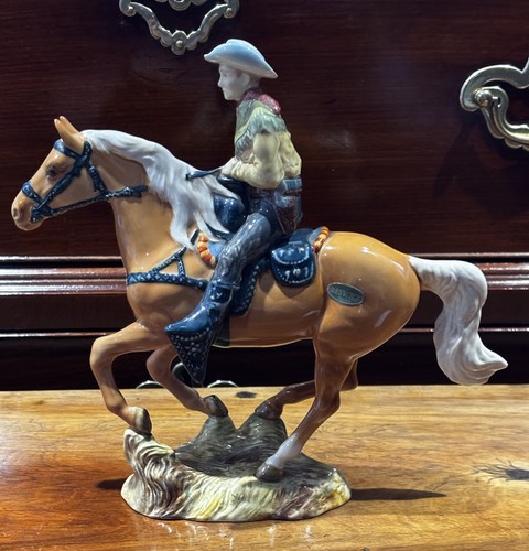 Beswick rare canadian - *rare*,