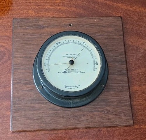 Wwii navy bulkhead - navy, aneroid