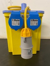 TAYLOR  3.3KVA STEP UP FROM 110V TO 240V TRANSFORMER 2x16A OUTLETS MINT BRITISH!