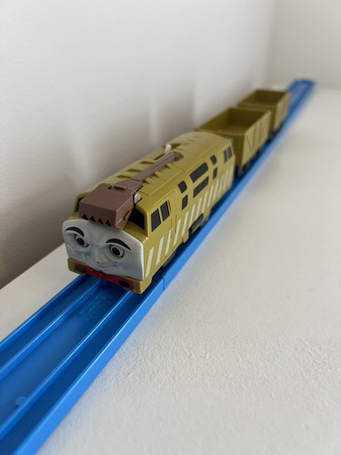 Tomy trackmaster diesel and - tomy,