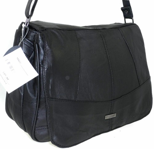 Large women lorenz - large,