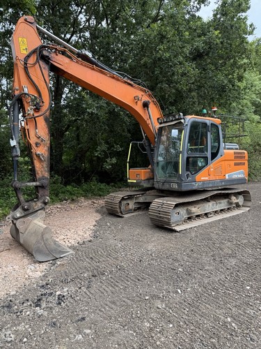 Doosan dx140lc digger - dx140lc,