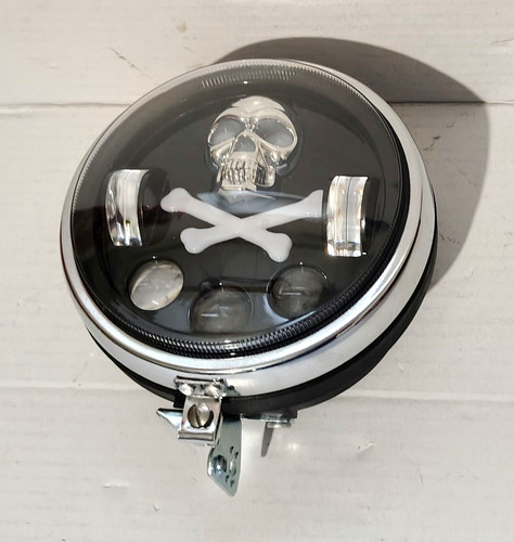 Headlight complete fits - complete,