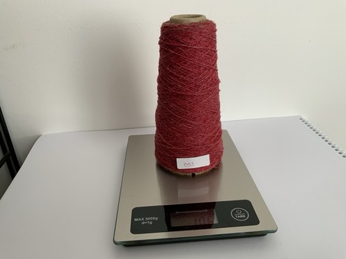 Red ply shetland yarn - 4, 100%
