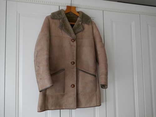 Ladies vintage sheepskin coat - vintage,