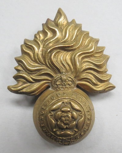 Military cap badge royal - badge,