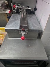 Henny Penny Pressure Henny Penny Gas Pressure Fryer with 8000 Computron