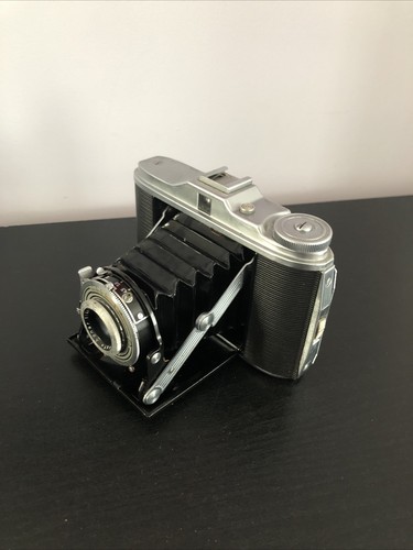 Agfa isolette medium format - v,