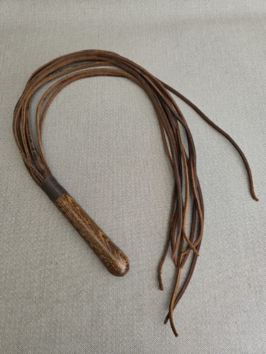 Vintage brown leather - leather, flogger