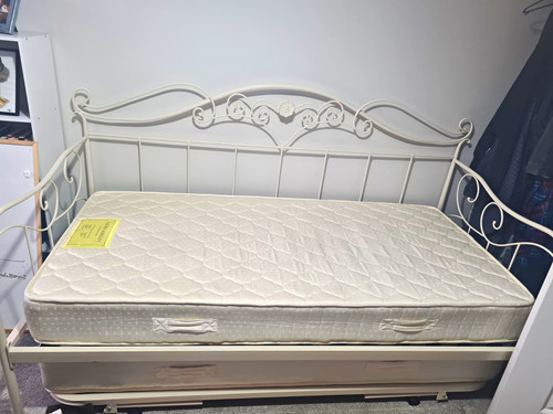 White laura ashley - day, bed