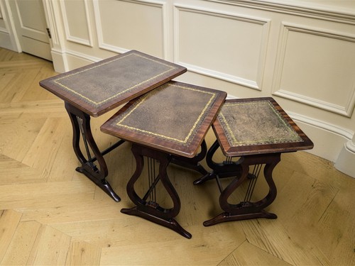 Antique style mahogany - an,